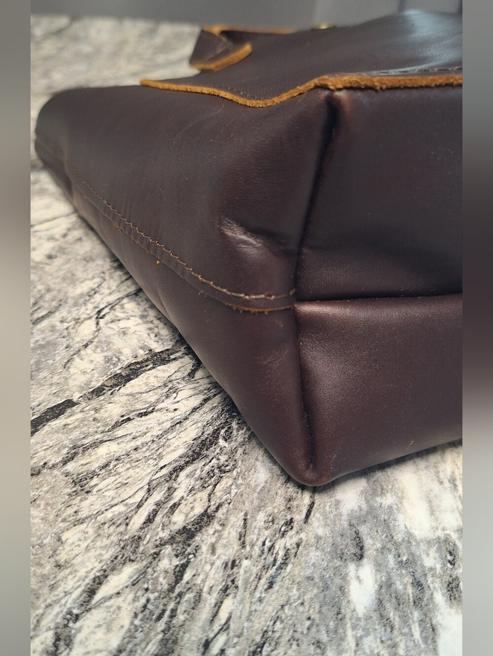 Portland Leather  Mini Crossbody Tote, EUC, GRIZZLY - Picture 5 of 9